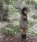 Vestido Jacaranda talle bajo y capucha pelo natural Bamboline