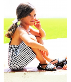 Mono cuadro vichy negro Pink Jiraffe Eve Children