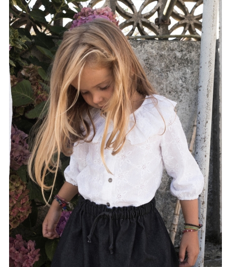Blusa bordada blanca Mia y Lia