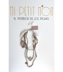 Collar cuerda flor rosa y beige de BELLA BIMBA