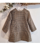 Vestido cuadros camel de MIA y LIA