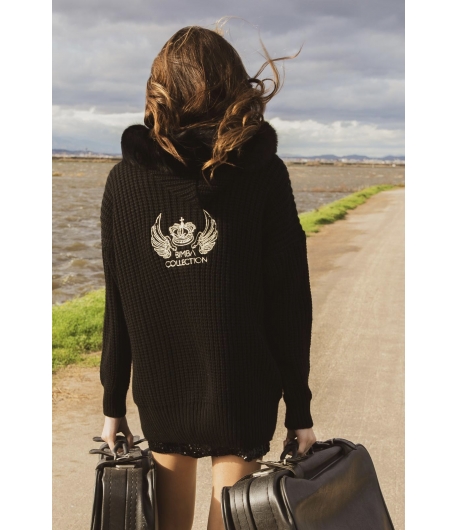 Chaqueta oversize negro con capucha pelo natural AZALEA de BELLA BIMBA