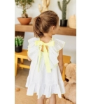 Jesusito perforado en blanco con detalle en fluor de MON PETIT BONBON