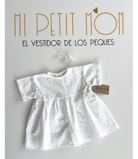 Blusa blanca bordada Mia y Lia