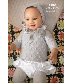 Conjunto jubón y cubrepañal gris Foque