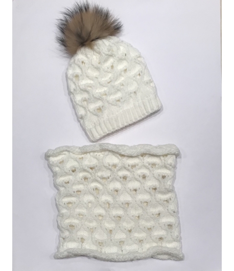 Conjunto gorro y cuello Marfil con pompón de pelo Gorros Navarro
