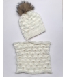 Conjunto gorro y cuello Marfil con pompón de pelo Gorros Navarro